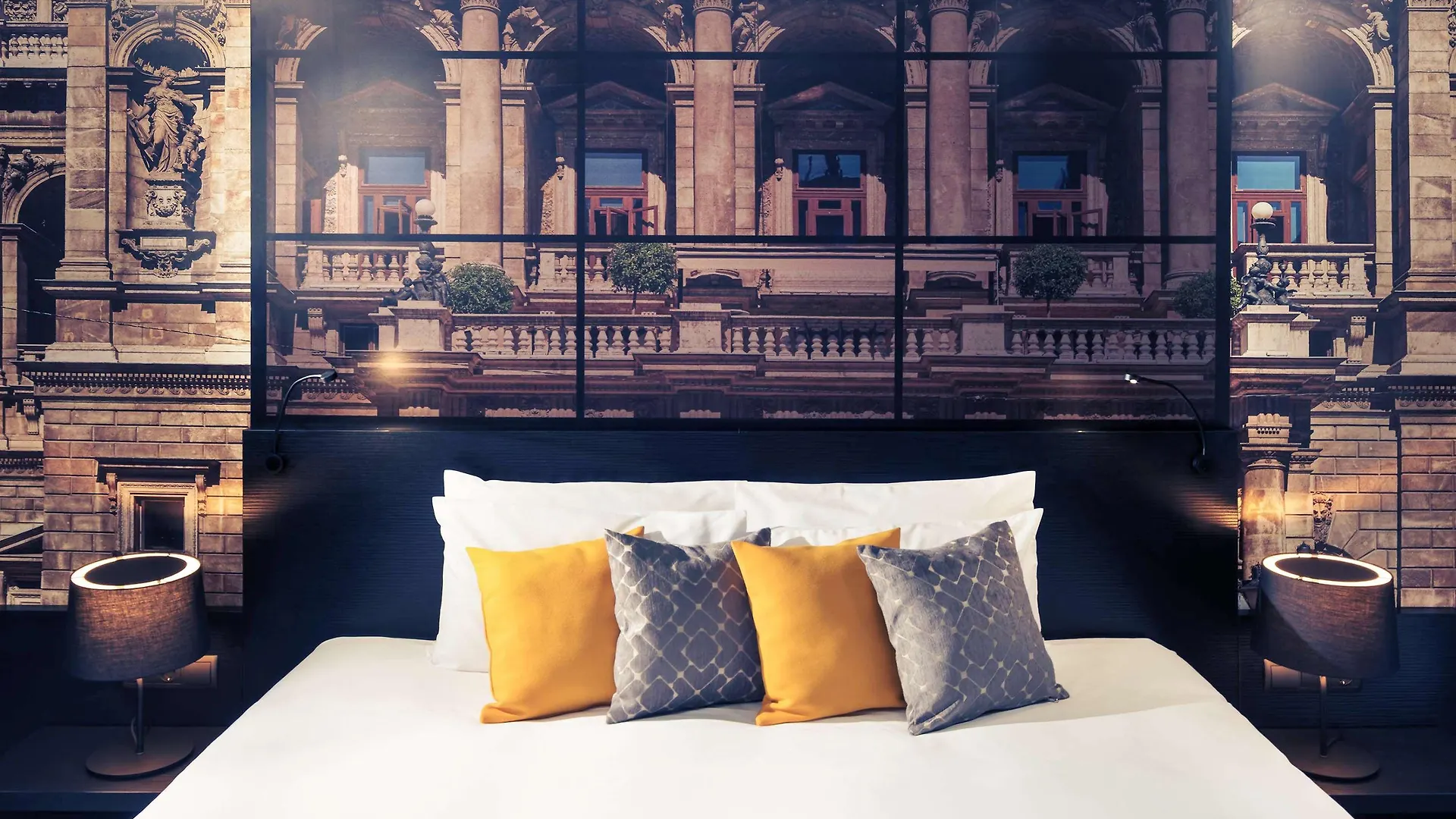 Mercure Budapest City Center 4*,