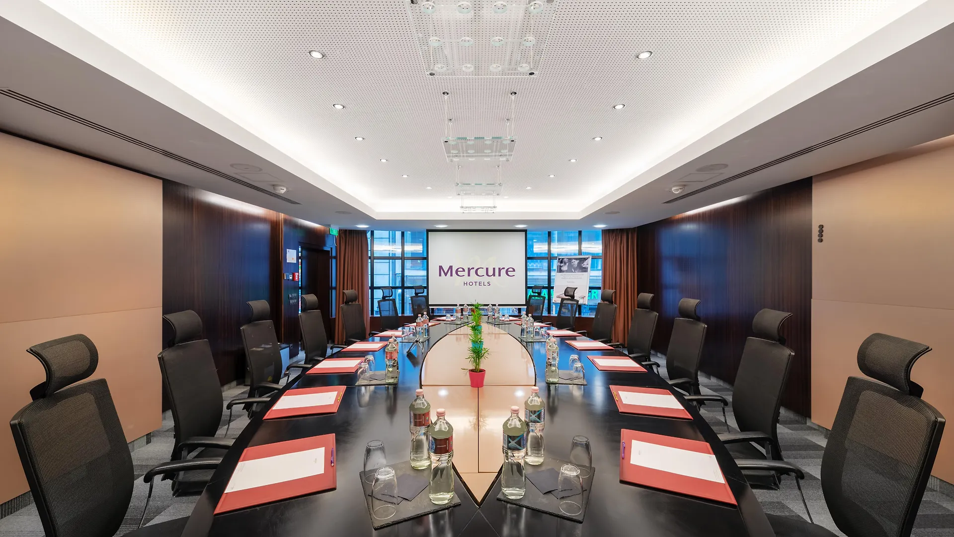 Mercure Budapest City Center 4*,  Hungary